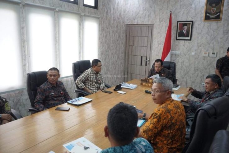 Bupati Muaro Jambi Pimpin Rapat Bahas Permasalahan PDAM