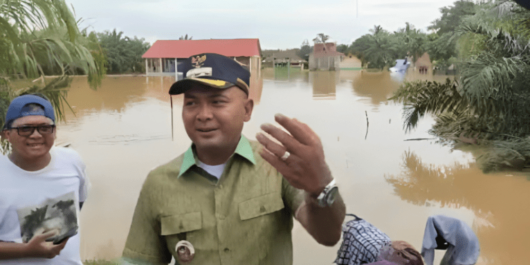 Bupati Tebo Tinjau Lokasi Banjir dan Minta Kepala Desa Laporkan Warga Terdampak Secara Aktif